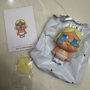 Popmart Baby Blonde Figure